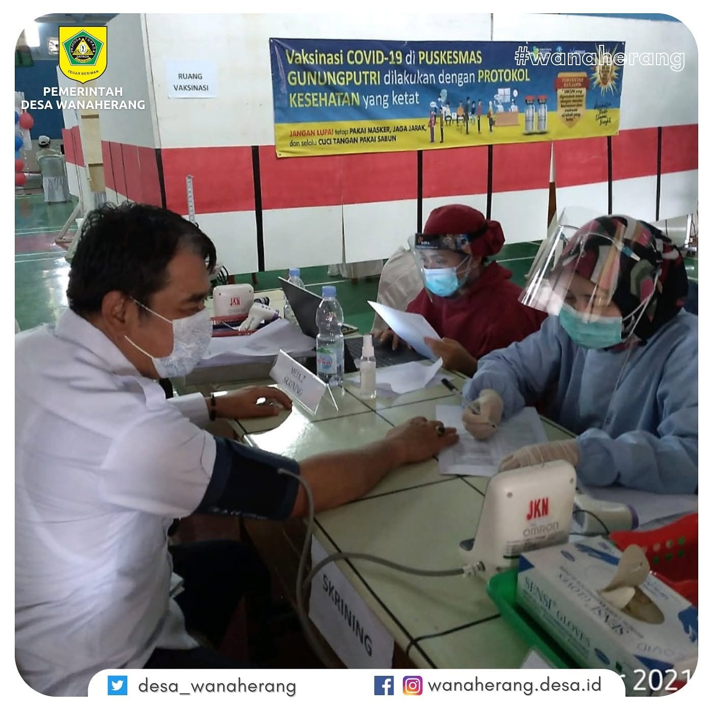 VAKSINASI COVID-19 MASAL UNTUK MASYARAKAT DESA WANAHERANG